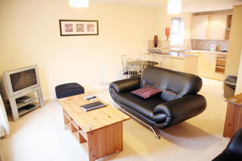 Brunel Crescent Apartments Swindon Ruang foto